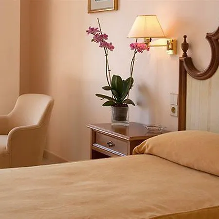 Miramar Hotel