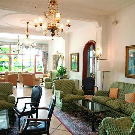 Miramar Hotel
